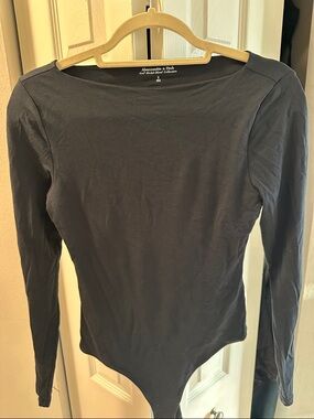 Abercrombie & Fitch Navy Long-Sleeve Scoop Neck Bodysuit